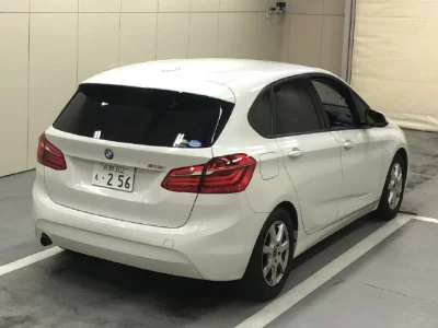 BMW 2-Series  с аукциона в Японии