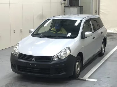 Mitsubishi LANCER VAN