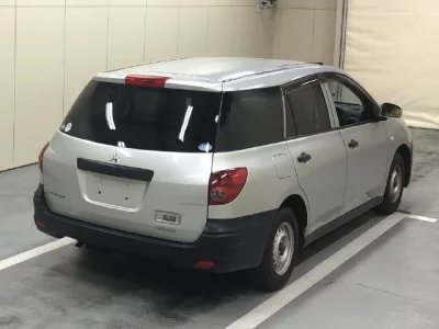 Mitsubishi LANCER VAN
