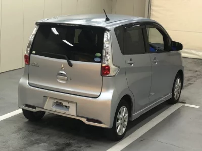 Mitsubishi EK CUSTOM