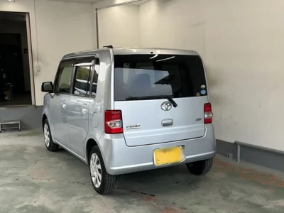 Toyota PIXIS SPACE  с аукциона в Японии