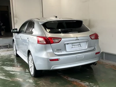 Mitsubishi GALANT FORTIS