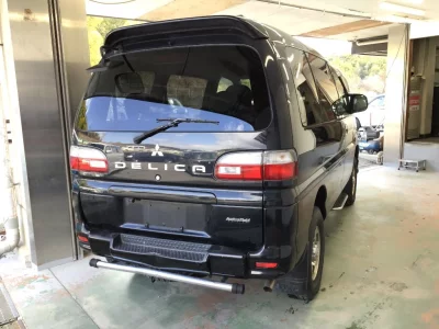 Mitsubishi DELICA