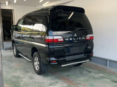 Mitsubishi DELICA