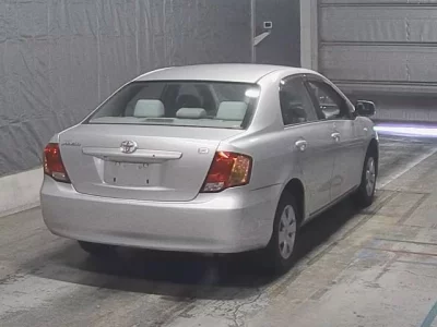 Toyota COROLLA AXIO  с аукциона в Японии