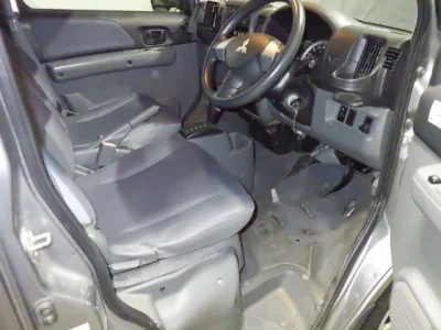 Mitsubishi MINICAB VAN