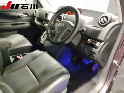 Toyota COROLLA RUMION