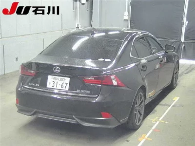 Lexus IS