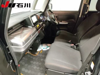 Suzuki Spacia Gear