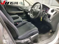 Honda STREAM лот № 7243 оценка 3  с аукциона в Японии 2