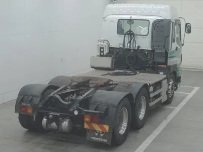 Isuzu TRUCK