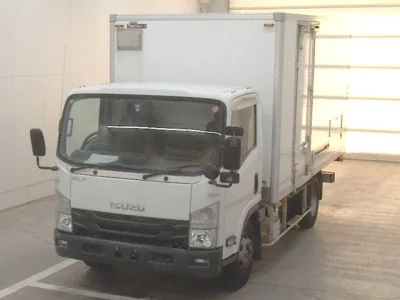 Isuzu ELF