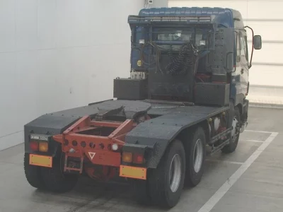 Isuzu TRUCK