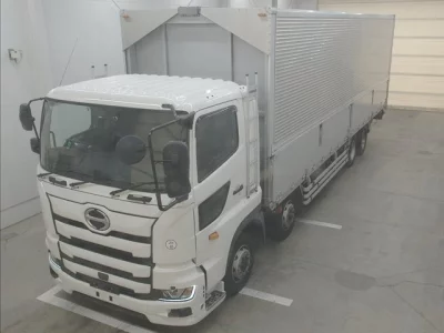 Hino TRUCK