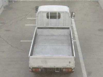 Toyota DYNA  с аукциона в Японии