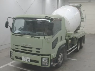 Isuzu TRUCK