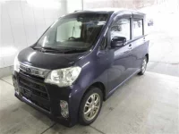 Subaru LUCRA лот № 4027 оценка 3  с аукциона в Японии 4