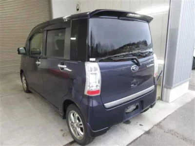 Subaru LUCRA  с аукциона в Японии