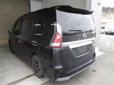 Nissan SERENA  с аукциона в Японии