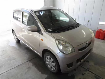Daihatsu MIRA  с аукциона в Японии