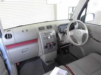 Daihatsu MOVE CONTE