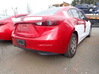 Mazda AXELA  с аукциона в Японии