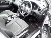 Nissan X-TRAIL лот № 41 оценка 4  с аукциона в Японии 5