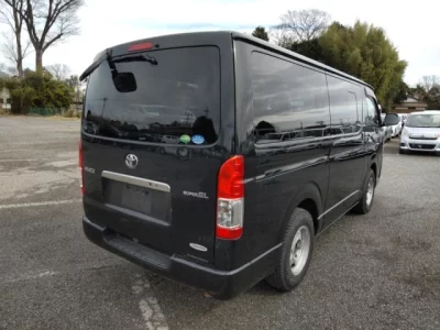 Toyota HiAce Van