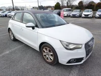 Audi A1 лот № 32727 оценка 3.5  с аукциона в Японии 1