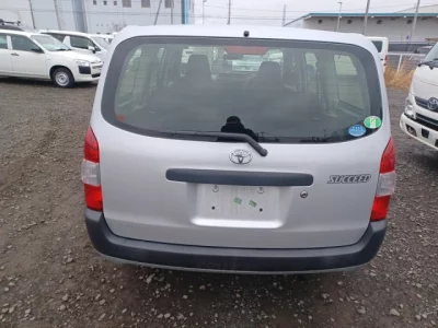 Toyota SUCCEED