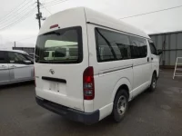 Toyota HIACE VAN лот № 32210 оценка 3.5  с аукциона в Японии 2
