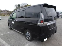 Nissan SERENA лот № 32781 оценка 3.5  с аукциона в Японии 4
