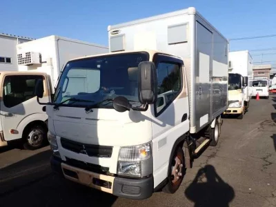 Mitsubishi Fuso Canter