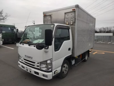 Isuzu ELF