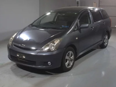 Toyota WISH  с аукциона в Японии