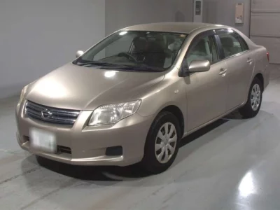 Toyota COROLLA AXIO  с аукциона в Японии