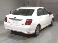 Toyota COROLLA AXIO лот № 36 оценка 3.5  с аукциона в Японии 1