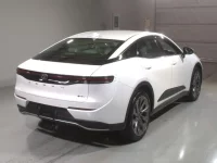 Toyota CROWN CROSSOVER лот № 68 оценка 6  с аукциона в Японии 1