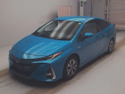 Toyota PRIUS PHV  с аукциона в Японии