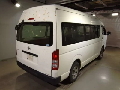 Toyota HIACE VAN  с аукциона в Японии