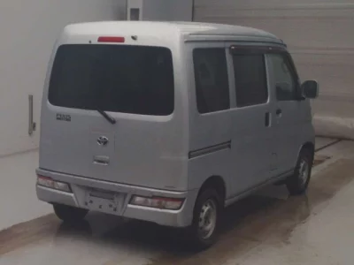 Toyota Pixis Van