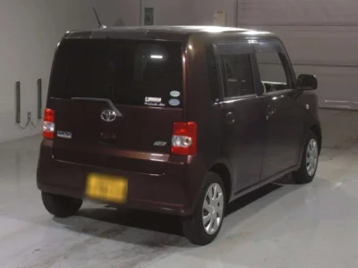 Toyota PIXIS SPACE  с аукциона в Японии