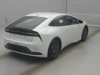 Toyota PRIUS PHV лот № 72052 оценка 5  с аукциона в Японии 1