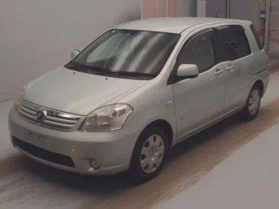 Toyota RAUM