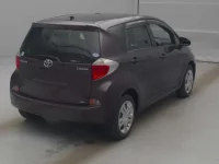 Toyota RACTIS лот № 70170 оценка RA  с аукциона в Японии 1