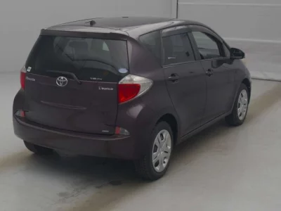 Toyota RACTIS  с аукциона в Японии
