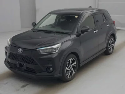 Toyota RAIZE  с аукциона в Японии