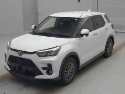 Toyota RAIZE  с аукциона в Японии