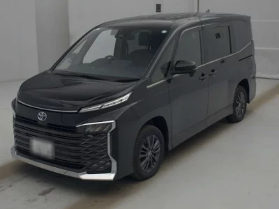 Toyota VOXY  с аукциона в Японии