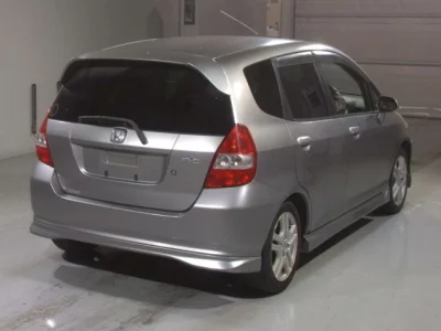 Honda FIT  с аукциона в Японии